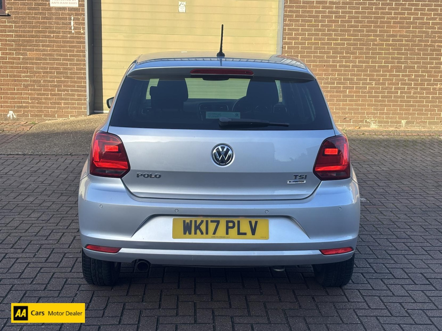 Used Volkswagen Polo 2017 for sale - 76709820: Photo 6