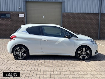 Used Peugeot 208 2016 for sale - 79232319: Photo