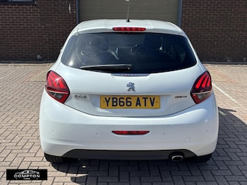 Used Peugeot 208 2016 for sale - 79232319: Photo