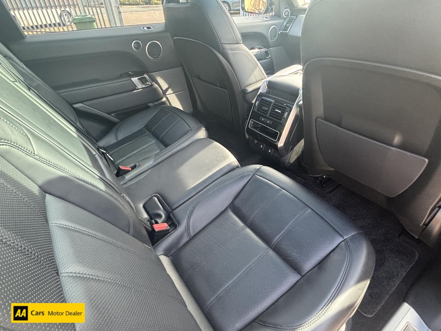 Used Land Rover Range Rover Sport 2018 for sale - 76209528: Photo 11