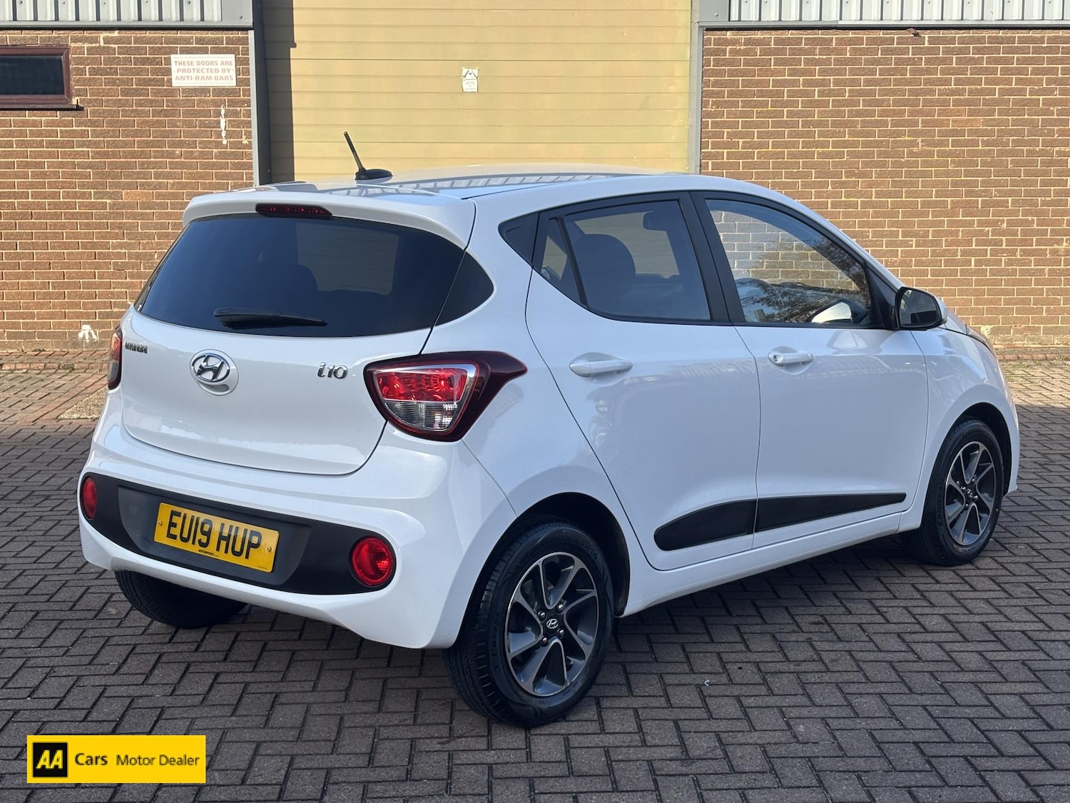 Used Hyundai i10 2019 for sale - 76719272: Photo 4