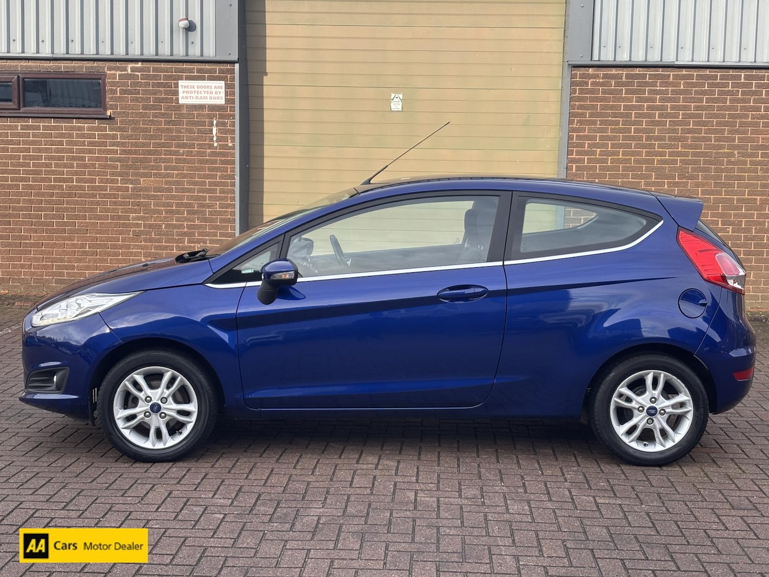 Used Ford Fiesta 2017 for sale - 76652977: Photo 9