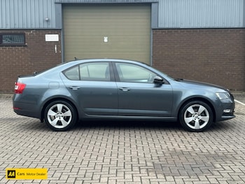 Used Skoda Octavia 2019 for sale - 77285857: Photo