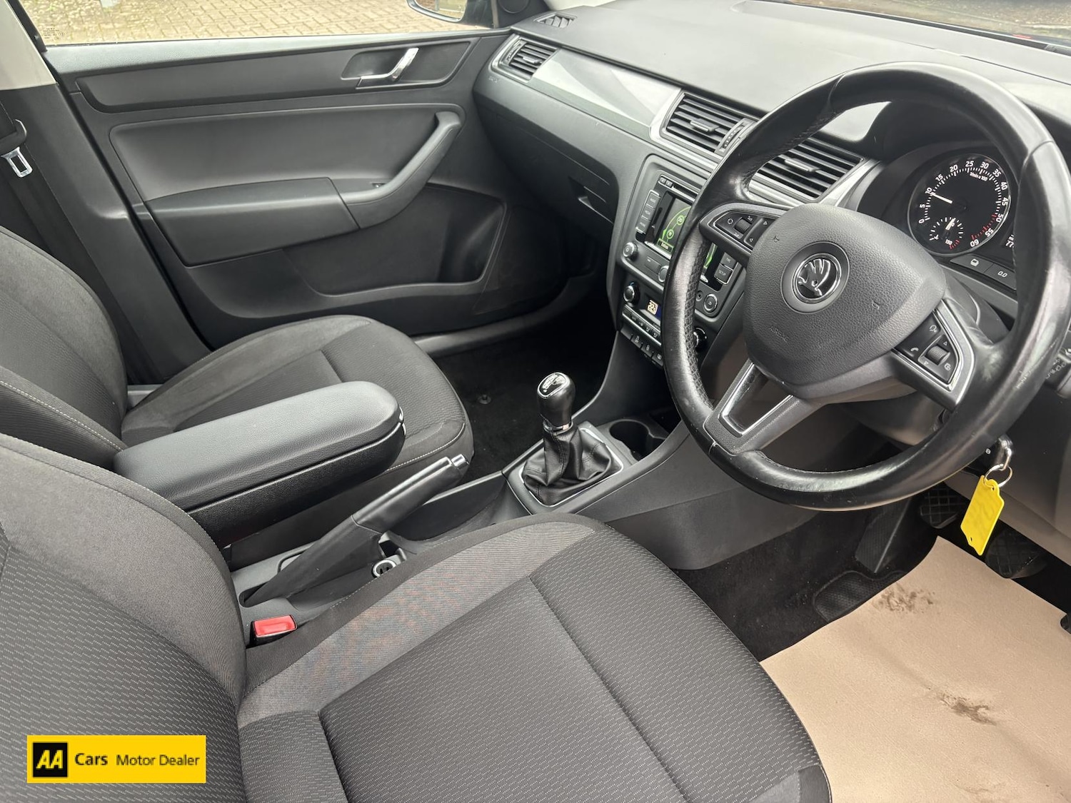 Used Skoda Rapid Spaceback 2014 for sale - 76741851: Photo 12