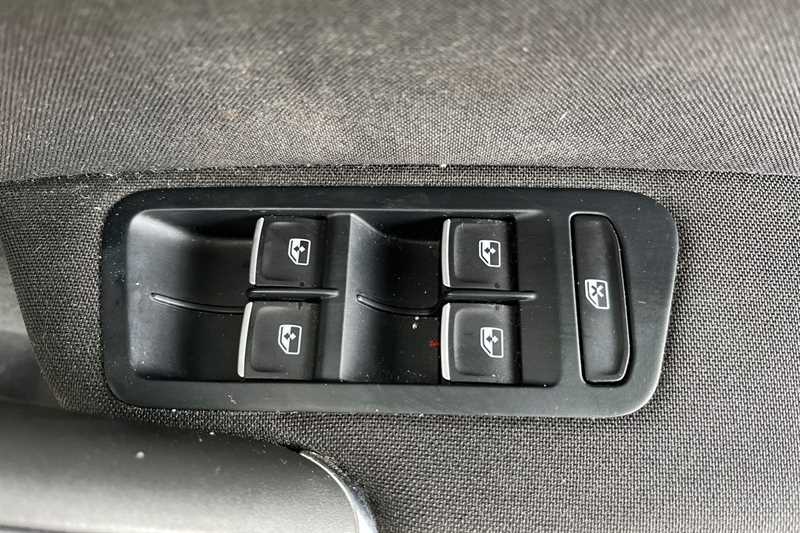 Used Volkswagen Golf 2018 for sale - 77772815: Photo 16