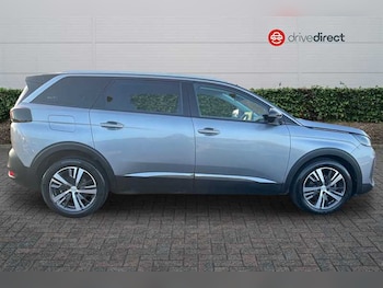 Used Peugeot 5008 2022 for sale - 76956786: Photo