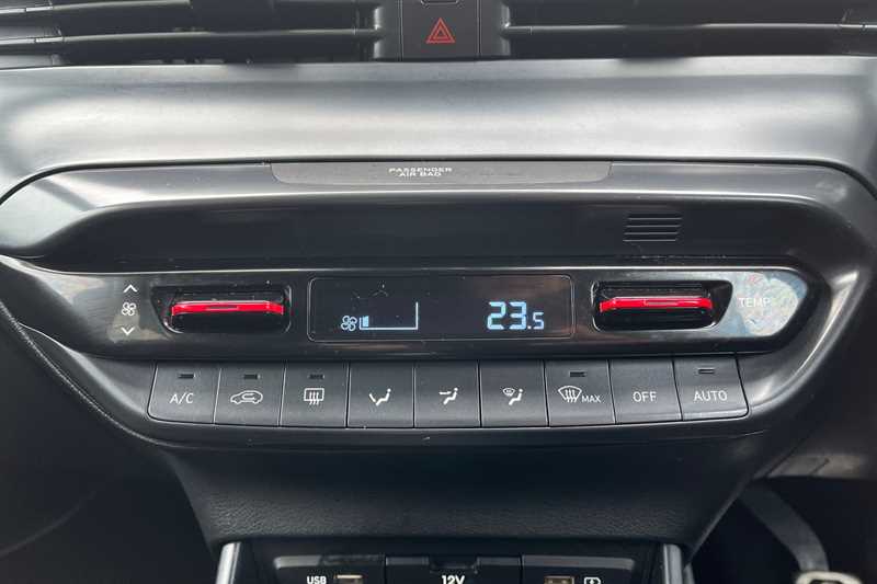 Used Hyundai i20 2023 for sale - 77727362: Photo 15