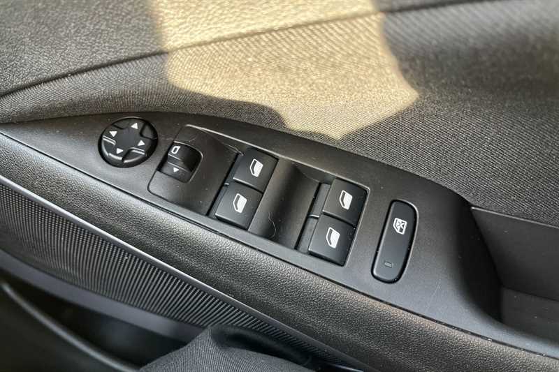 Used Vauxhall Crossland 2022 for sale - 77700560: Photo 16