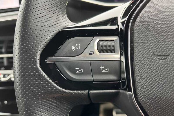Used Peugeot E-208 2024 for sale - 76169010: Photo 21