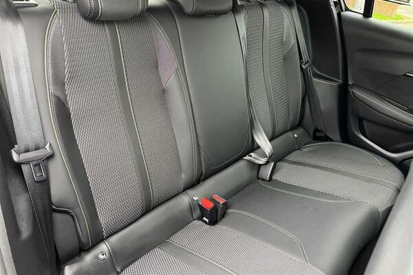 Used Peugeot E-208 2024 for sale - 76169010: Photo 24