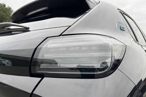 Used Peugeot E-208 2024 for sale - 76169010: Photo 32