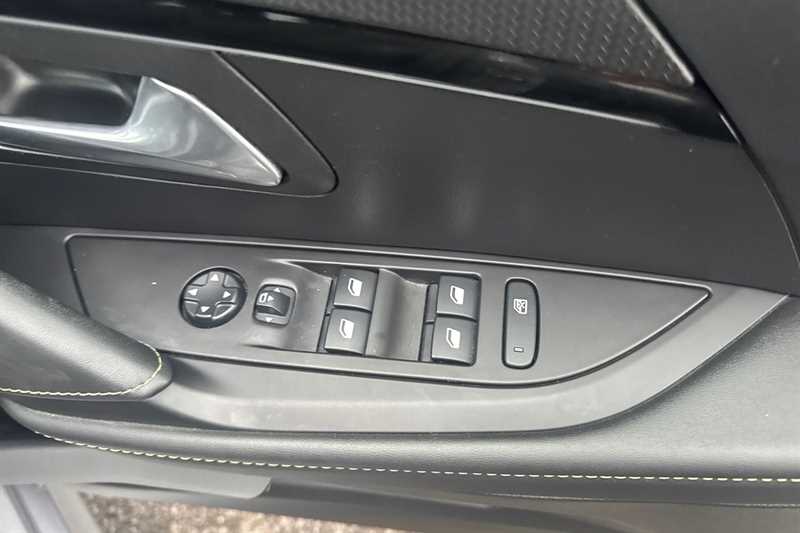 Used Peugeot 208 2021 for sale - 76746687: Photo 16