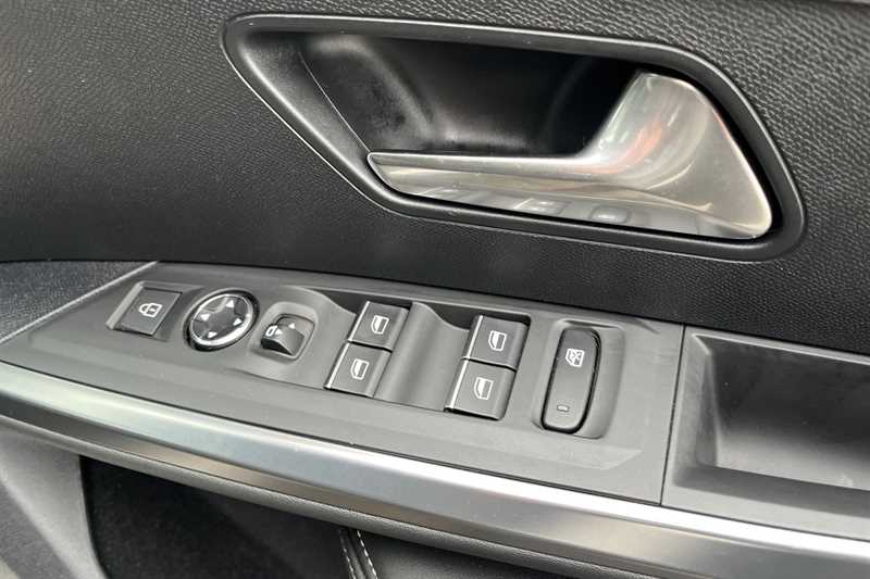 Used Peugeot 3008 2024 for sale - 77800736: Photo 16