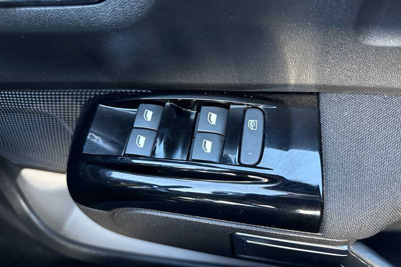 Used Citroen C3 2023 for sale - 76852218: Photo 16