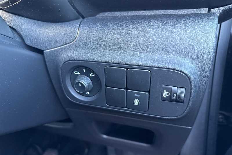 Used Citroen C3 2023 for sale - 76852218: Photo 44