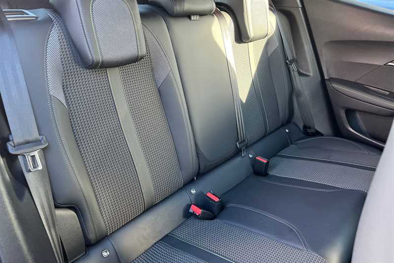 Used Peugeot 2008 2021 for sale - 76939091: Photo 24