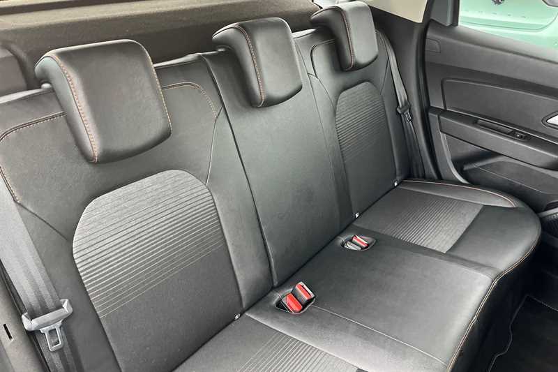 Used Dacia Duster 2022 for sale - 77930337: Photo 24