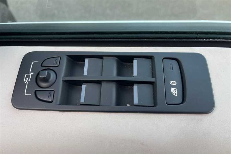 Used Land Rover Discovery Sport 2021 for sale - 76463547: Photo 16