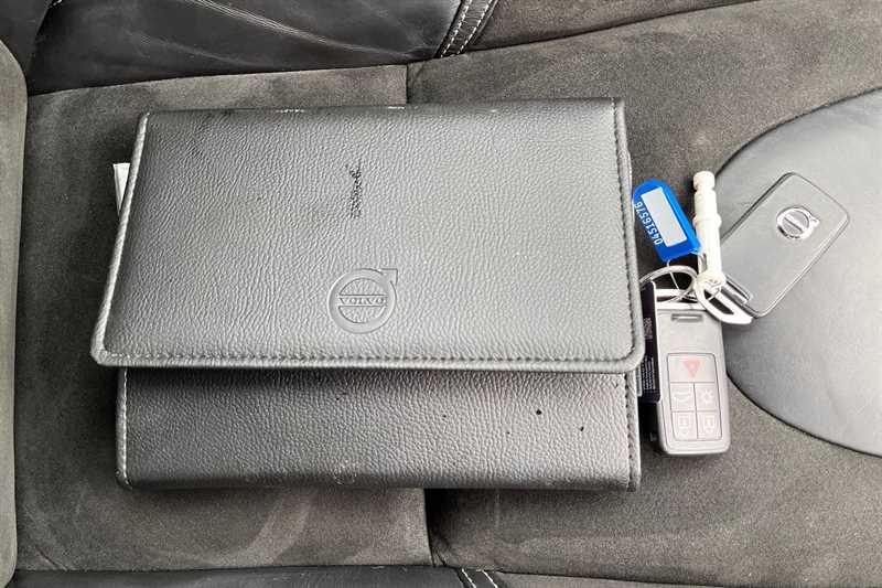 Used Volvo V40 2018 for sale - 78217224: Photo 36