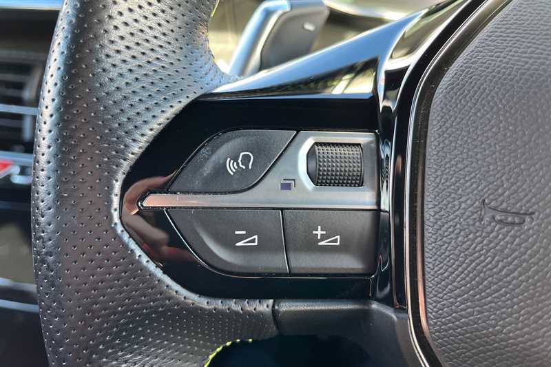 Used Peugeot 2008 2021 for sale - 76944264: Photo 21