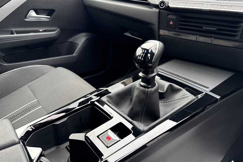 Used Vauxhall Astra 2023 for sale - 77318037: Photo 14