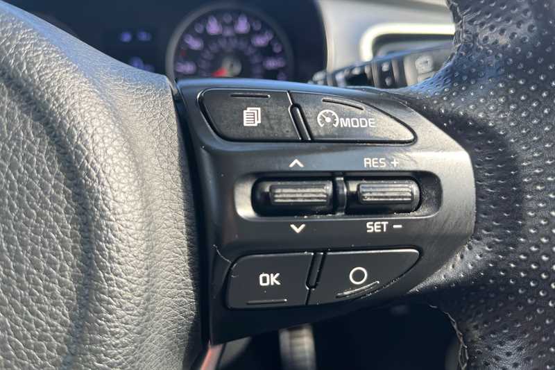 Used Kia Stonic 2018 for sale - 76463402: Photo 22