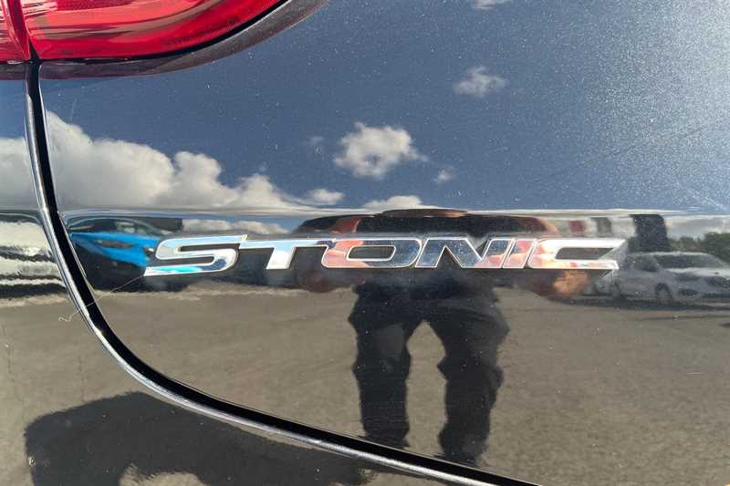 Used Kia Stonic 2018 for sale - 76463402: Photo 30