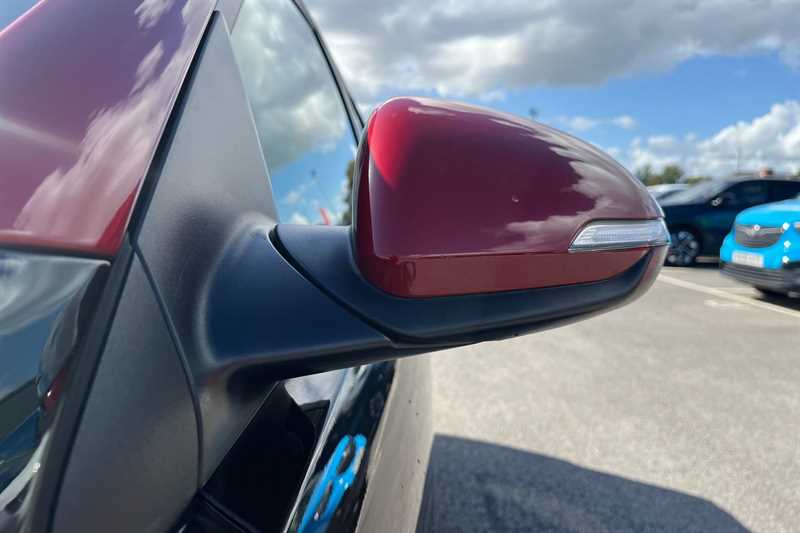 Used Kia Stonic 2018 for sale - 76463402: Photo 35