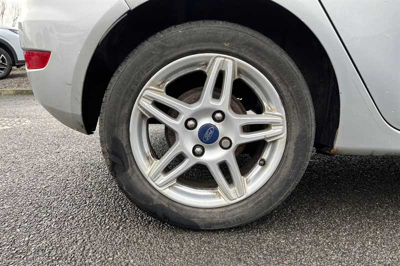 Used Ford Fiesta 2014 for sale - 76930349: Photo 11