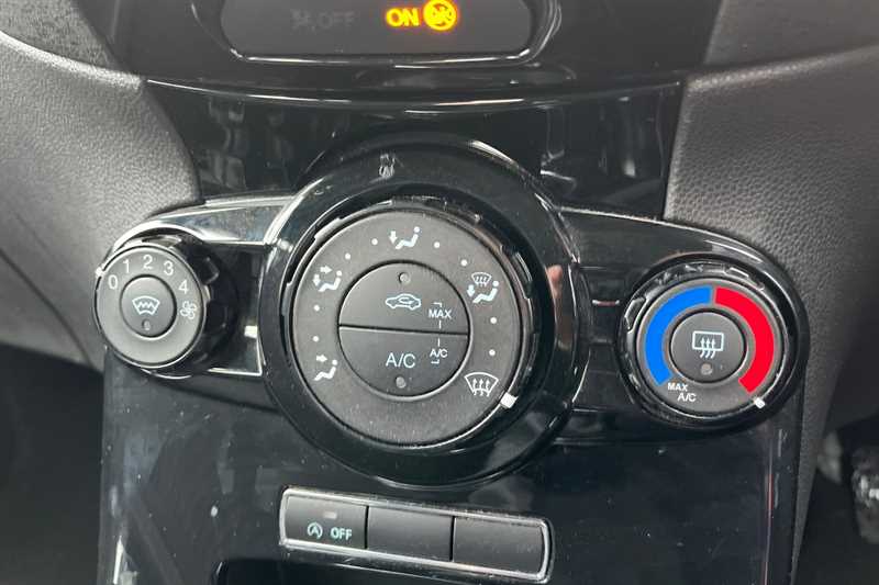 Used Ford Fiesta 2014 for sale - 76930349: Photo 15