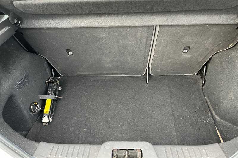 Used Ford Fiesta 2014 for sale - 76930349: Photo 25