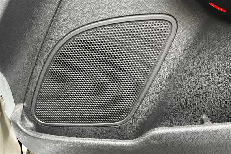 Used Ford Fiesta 2014 for sale - 76930349: Photo 27