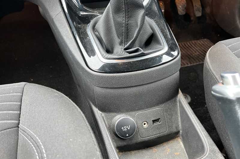 Used Ford Fiesta 2014 for sale - 76930349: Photo 40