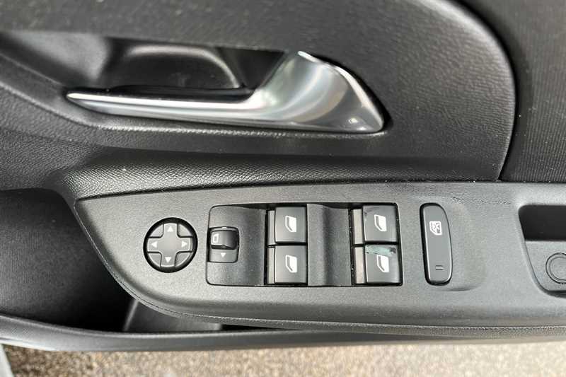 Used Vauxhall Corsa 2022 for sale - 76552641: Photo 16