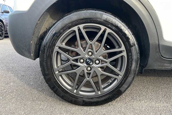 Used Kia Stonic 2020 for sale - 76217456: Photo 9