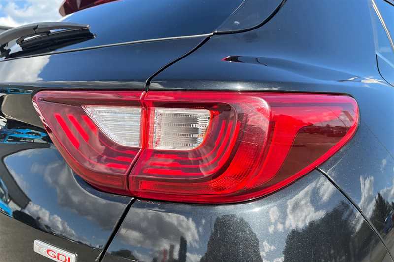 Used Kia Stonic 2018 for sale - 76490126: Photo 32