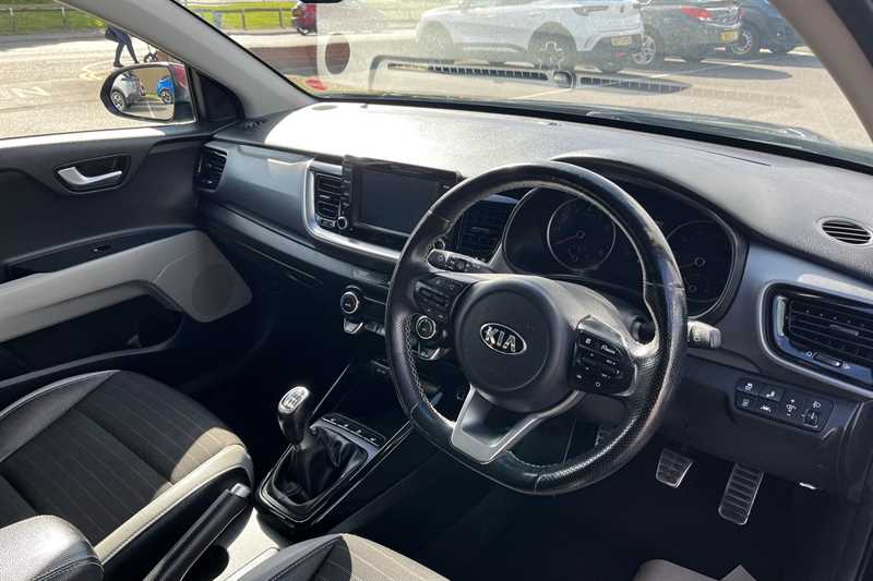 Used Kia Stonic 2018 for sale - 76490126: Photo 40