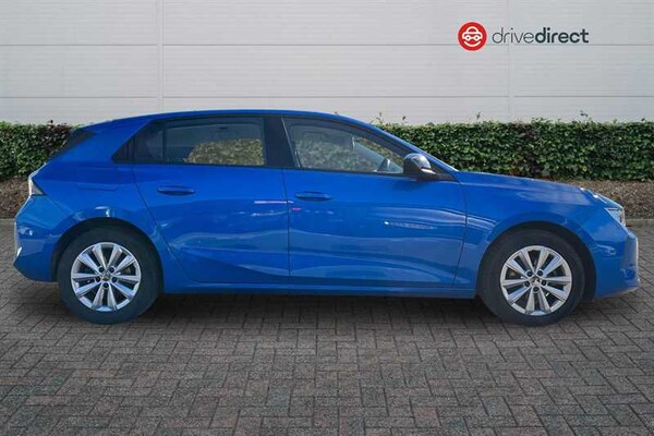 Used Vauxhall Astra 2022 for sale - 76124925: Photo 2