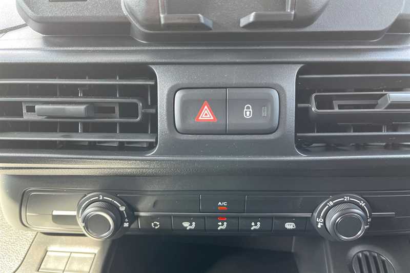 Used Vauxhall Combo 2024 for sale - 76529334: Photo 19