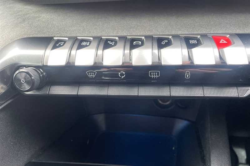 Used Peugeot 3008 2022 for sale - 77316994: Photo 15