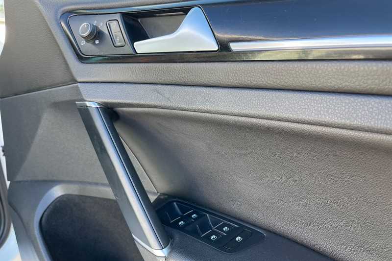 Used Volkswagen Golf for sale - 76463320: Photo 16