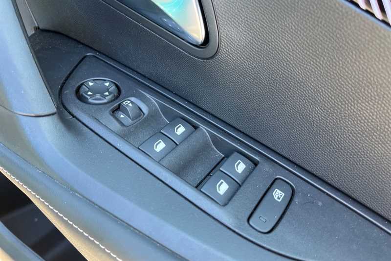 Used Peugeot 2008 2026 for sale - 78188351: Photo 16