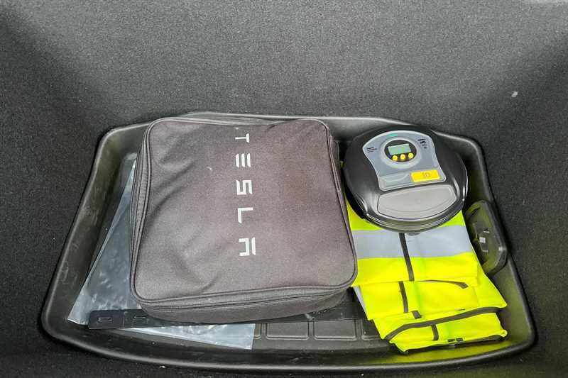 Used Tesla Model 3 2020 for sale - 77561604: Photo 37