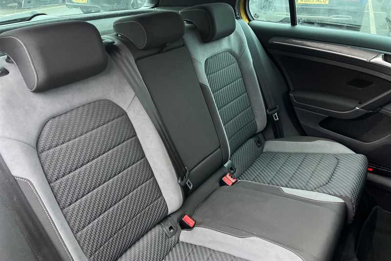 Used Volkswagen Golf 2018 for sale - 77486008: Photo 24