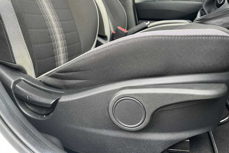 Used Hyundai i10 2022 for sale - 78050318: Photo 26