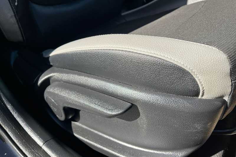 Used Kia Stonic 2018 for sale - 76448370: Photo 26