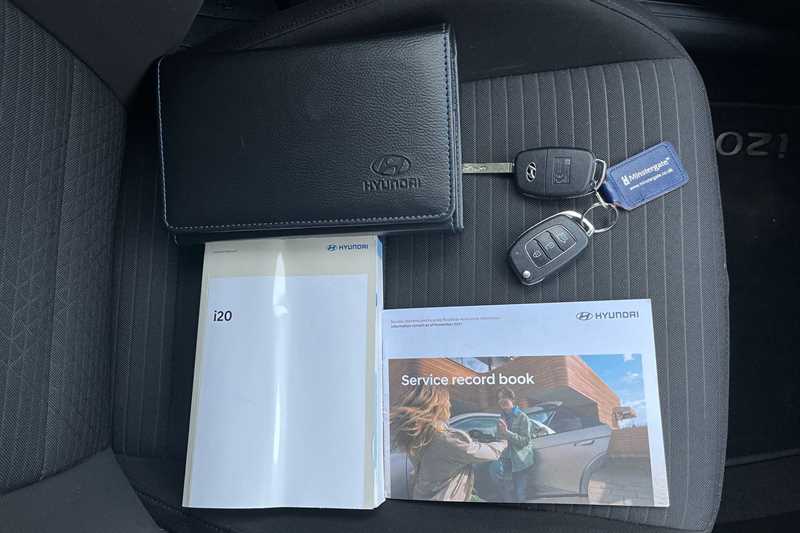 Used Hyundai i20 2022 for sale - 77321930: Photo 36
