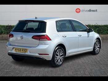 Used Volkswagen Golf 2019 for sale - 74657315: Photo