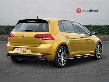 Used Volkswagen Golf 2018 for sale - 77888000: Photo
