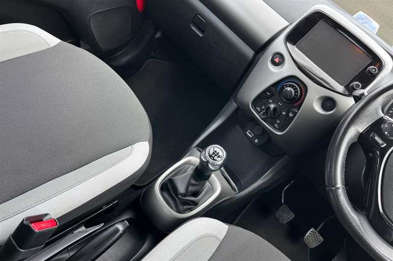 Used Toyota AYGO 2018 for sale - 77915164: Photo 14